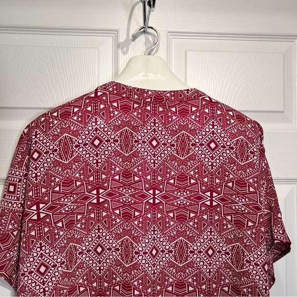 FRED DAVID Maroon & White Button Front Top Size 2X - Picture 6 of 9